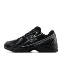New Balance 740 'Black'